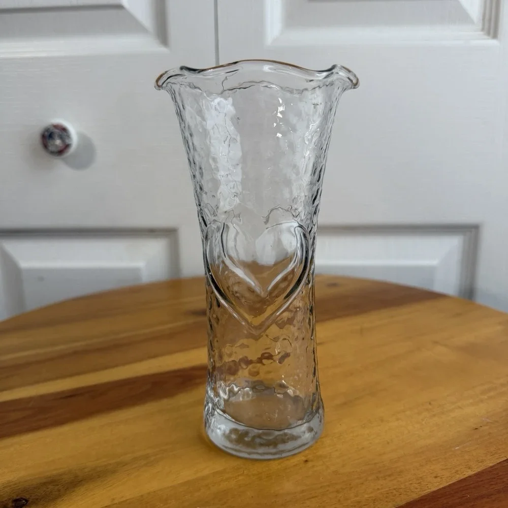 Anchor Hocking Clear‎ Textured Glass Flower Vase Heart Imprint Ruffle Edge VTG